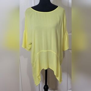 A.N.A Women's Hi-Low Flowy Short Sleeves Blouse Bright Yellow Size Large